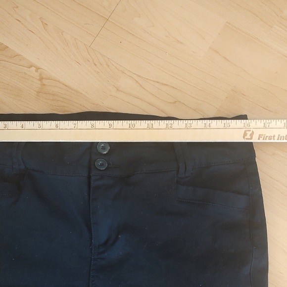 Torrid High Waist Cuffed Shorts - Picture 2 of 6